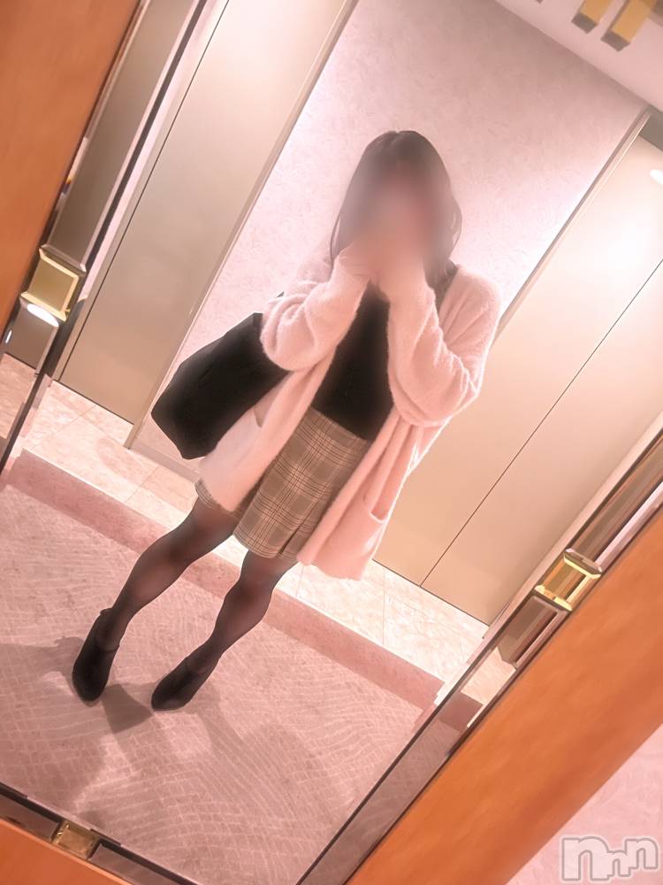 長岡人妻デリヘル長岡人妻市(ナガオカヒトヅマイチ) めい★プルプルの唇&ロリ顔(31)の12月9日写メブログ「中毒性🧙‍♀️」