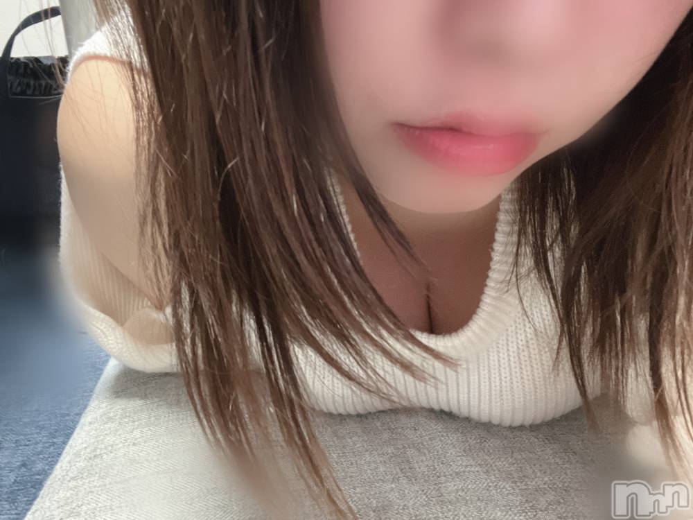 長岡人妻デリヘル長岡人妻市(ナガオカヒトヅマイチ) めい★プルプルの唇&ロリ顔(31)の12月10日写メブログ「コートわすれた～」