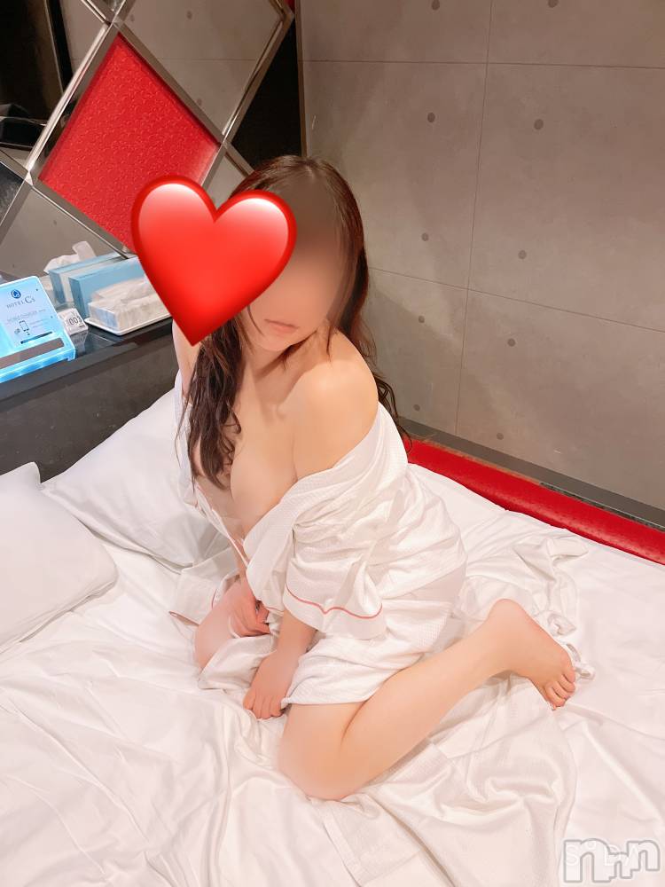 長岡人妻デリヘル長岡人妻市(ナガオカヒトヅマイチ) めい★プルプルの唇&ロリ顔(31)の12月30日写メブログ「つぎはねこ」