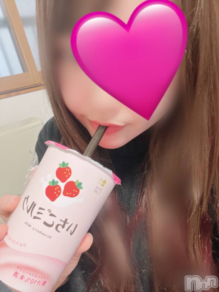 長岡人妻デリヘル長岡人妻市(ナガオカヒトヅマイチ) めい★プルプルの唇&ロリ顔(31)の1月13日写メブログ「おれのほうがかわいいけどね❤️」