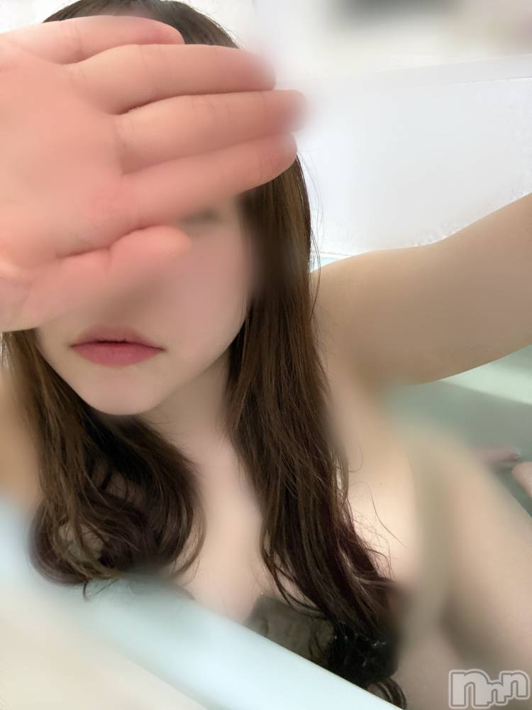 長岡人妻デリヘル長岡人妻市(ナガオカヒトヅマイチ) めい★プルプルの唇&ロリ顔(31)の3月1日写メブログ「いっしょにはいろ？🫧」