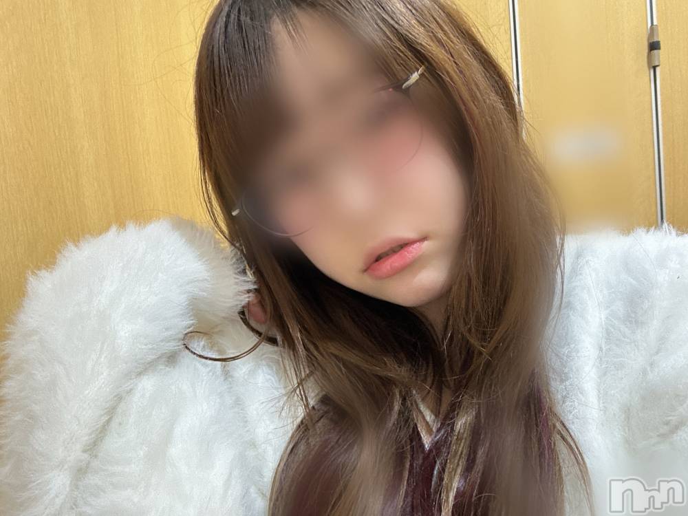 長岡人妻デリヘル長岡人妻市(ナガオカヒトヅマイチ) めい★プルプルの唇&ロリ顔(31)の3月11日写メブログ「えろい？」