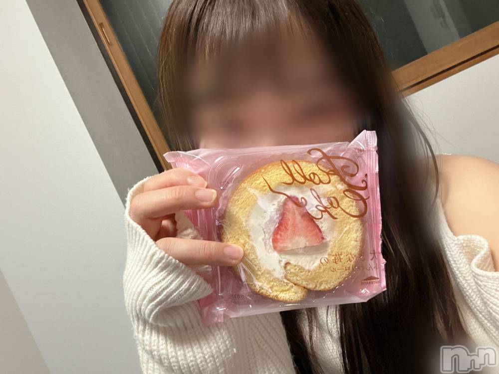 長岡人妻デリヘル長岡人妻市(ナガオカヒトヅマイチ) めい★プルプルの唇&ロリ顔(31)の4月10日写メブログ「今日からメロン！」