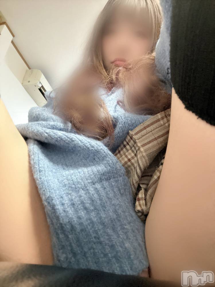 長岡人妻デリヘル長岡人妻市(ナガオカヒトヅマイチ) めい★プルプルの唇&ロリ顔(31)の4月18日写メブログ「手じゃま？」