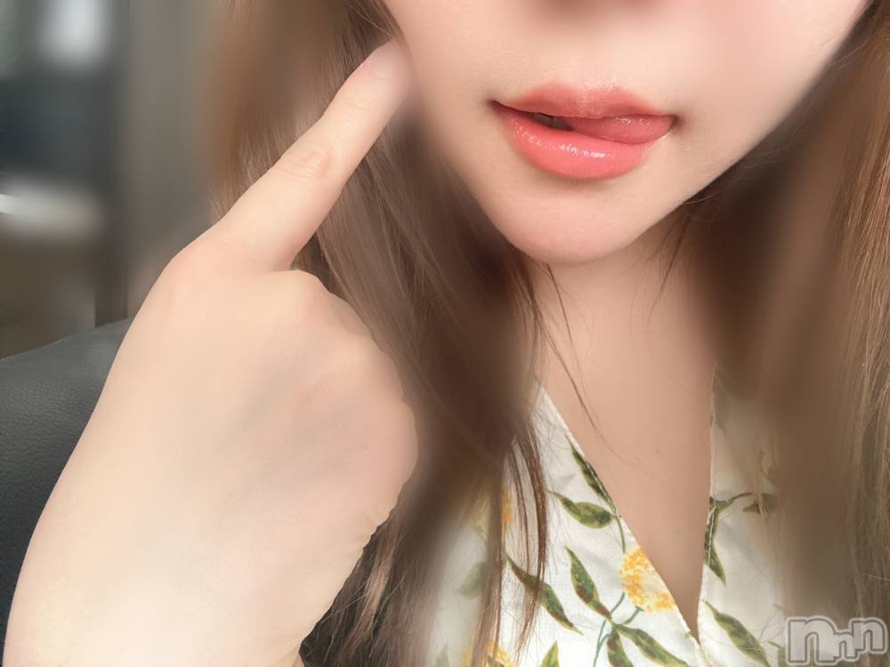 長岡デリヘル長岡人妻市(ナガオカヒトヅマイチ) めい★プルプルの唇&ロリ顔(31)の5月20日写メブログ「気になるあの娘」