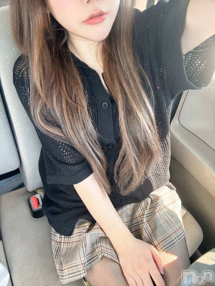 長岡人妻デリヘル長岡人妻市(ナガオカヒトヅマイチ) めい★プルプルの唇&ロリ顔(31)の6月5日写メブログ「めいいます🙋‍♀️❤️」