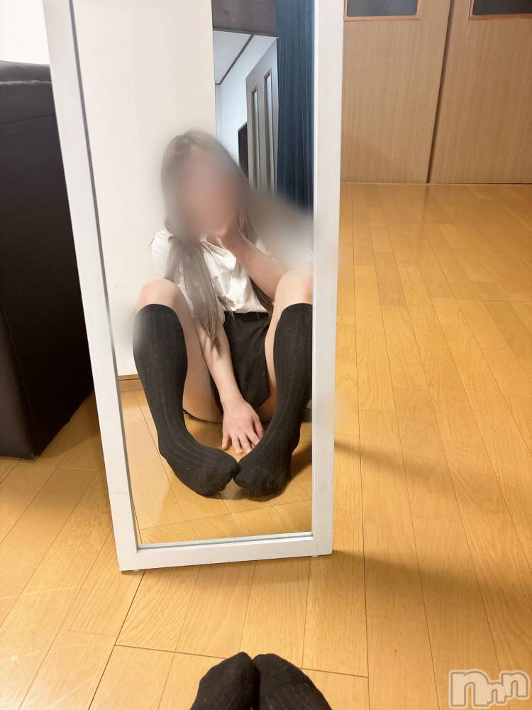 長岡人妻デリヘル長岡人妻市(ナガオカヒトヅマイチ) めい★プルプルの唇&ロリ顔(31)の6月9日写メブログ「制服すぎて」
