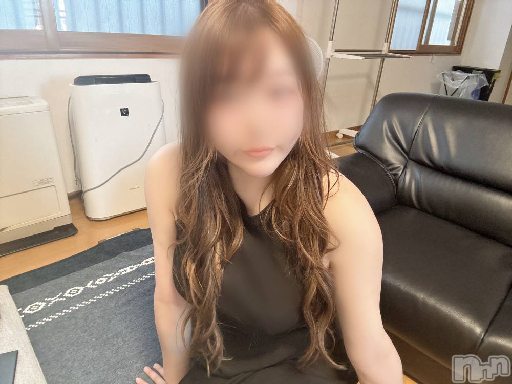 長岡人妻デリヘル長岡人妻市(ナガオカヒトヅマイチ) めい★プルプルの唇&ロリ顔(31)の7月1日写メブログ「リアタイ📺❤️」