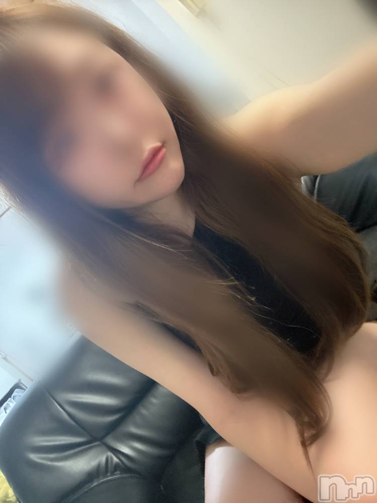 長岡人妻デリヘル長岡人妻市(ナガオカヒトヅマイチ) めい★プルプルの唇&ロリ顔(31)の7月11日写メブログ「めいきました🙋‍♀️❤️」