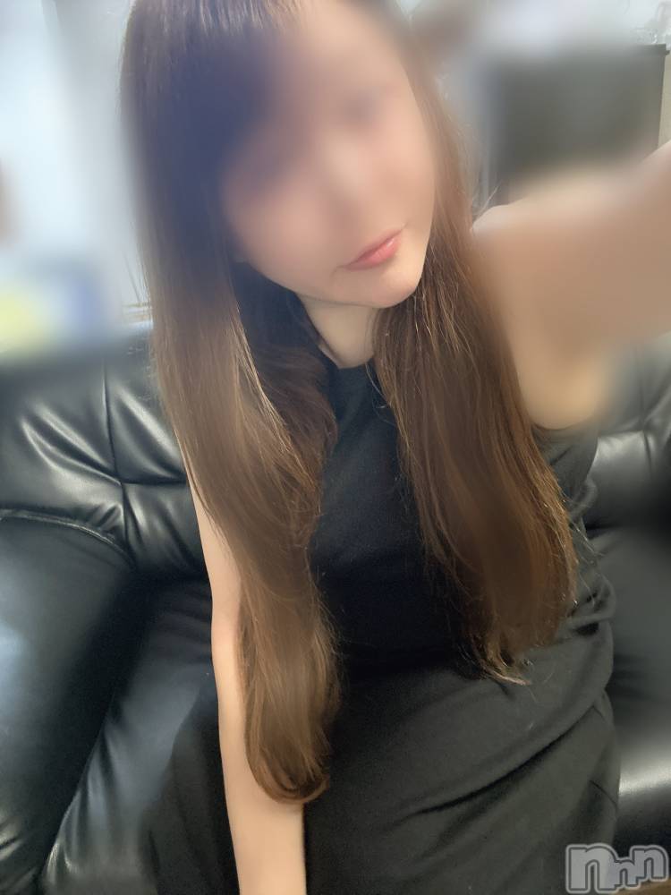 長岡人妻デリヘル長岡人妻市(ナガオカヒトヅマイチ) めい★プルプルの唇&ロリ顔(31)の7月21日写メブログ「チョコミン党はわたしだけですよ」