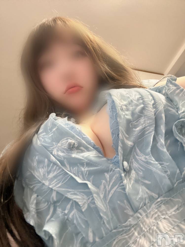 長岡人妻デリヘル長岡人妻市(ナガオカヒトヅマイチ) めい★プルプルの唇&ロリ顔(31)の7月30日写メブログ「下からめい」
