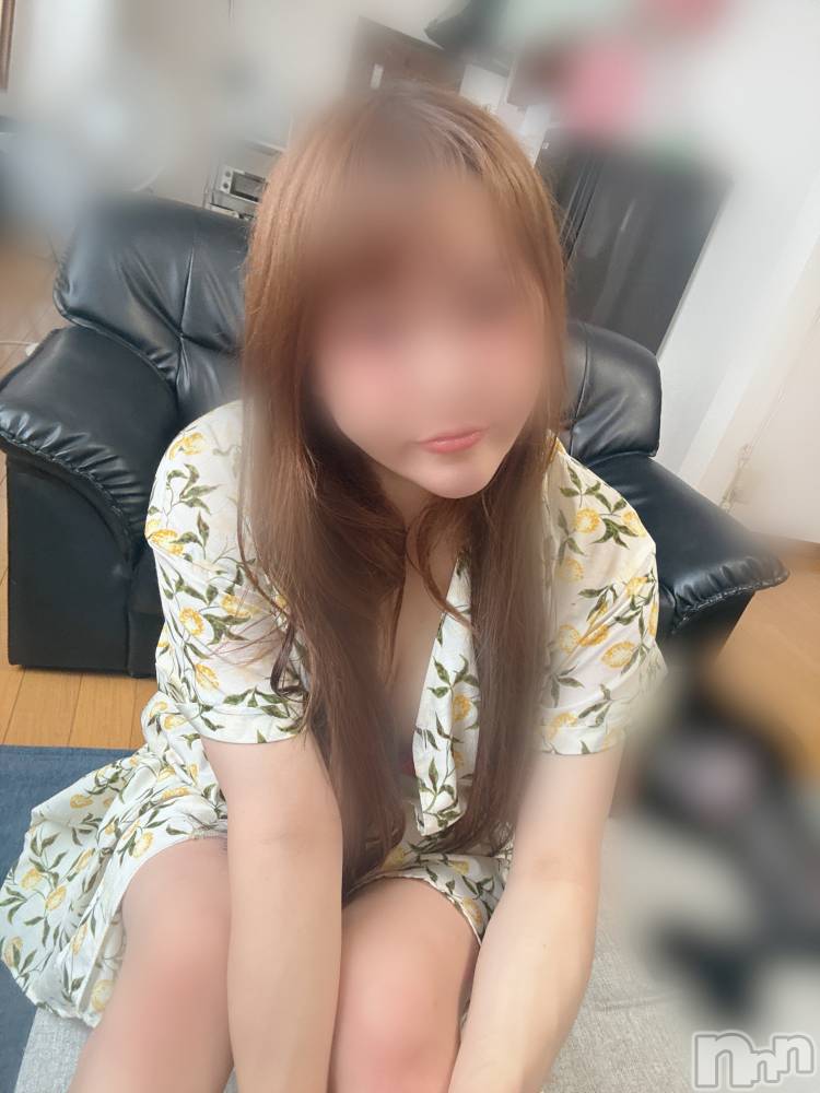 長岡人妻デリヘル長岡人妻市(ナガオカヒトヅマイチ) めい★プルプルの唇&ロリ顔(31)の8月10日写メブログ「おぼんやすみ？」