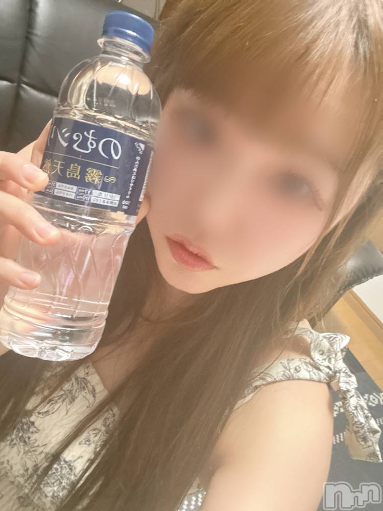 長岡人妻デリヘル長岡人妻市(ナガオカヒトヅマイチ) めい★プルプルの唇&ロリ顔(31)の8月11日写メブログ「早速シリカ」