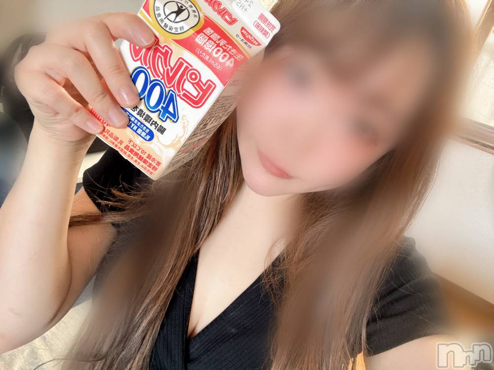 長岡人妻デリヘル長岡人妻市(ナガオカヒトヅマイチ) めい★プルプルの唇&ロリ顔(31)の8月11日写メブログ「めいきてます🙋‍♀️❤️」