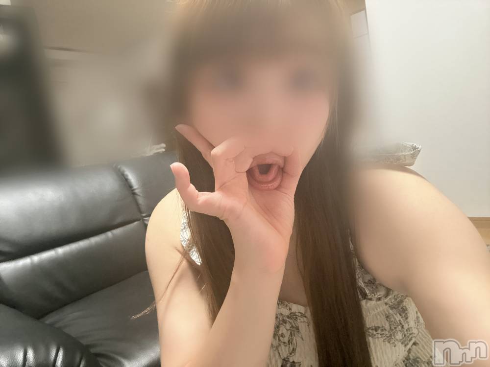 長岡人妻デリヘル長岡人妻市(ナガオカヒトヅマイチ) めい★プルプルの唇&ロリ顔(31)の8月14日写メブログ「おくちやわらかいよねえ」