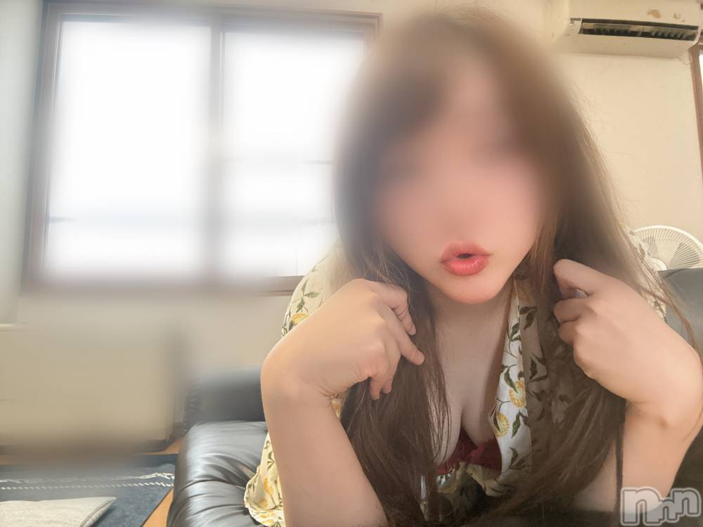 長岡人妻デリヘル長岡人妻市(ナガオカヒトヅマイチ) めい★プルプルの唇&ロリ顔(31)の8月14日写メブログ「20時からいきます🙋‍♀️❤️」