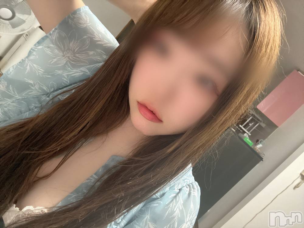 長岡人妻デリヘル長岡人妻市(ナガオカヒトヅマイチ) めい★プルプルの唇&ロリ顔(31)の8月20日写メブログ「めいきました🙋‍♀️❤️」