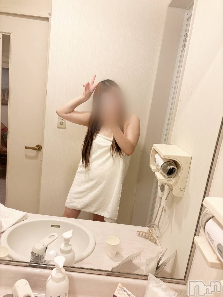長岡人妻デリヘル長岡人妻市(ナガオカヒトヅマイチ) めい★プルプルの唇&ロリ顔(31)の8月28日写メブログ「○○中のアレは」