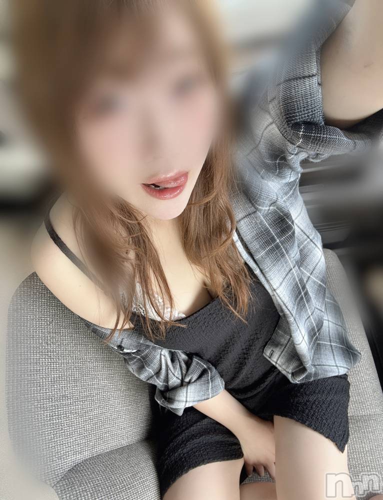 長岡人妻デリヘル長岡人妻市(ナガオカヒトヅマイチ) めい★プルプルの唇&ロリ顔(31)の10月6日写メブログ「きました❤️」