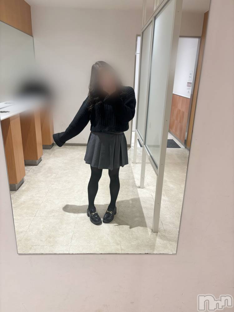長岡人妻デリヘル長岡人妻市(ナガオカヒトヅマイチ) めい★プルプルの唇&ロリ顔(31)の12月25日写メブログ「ジドリボー」