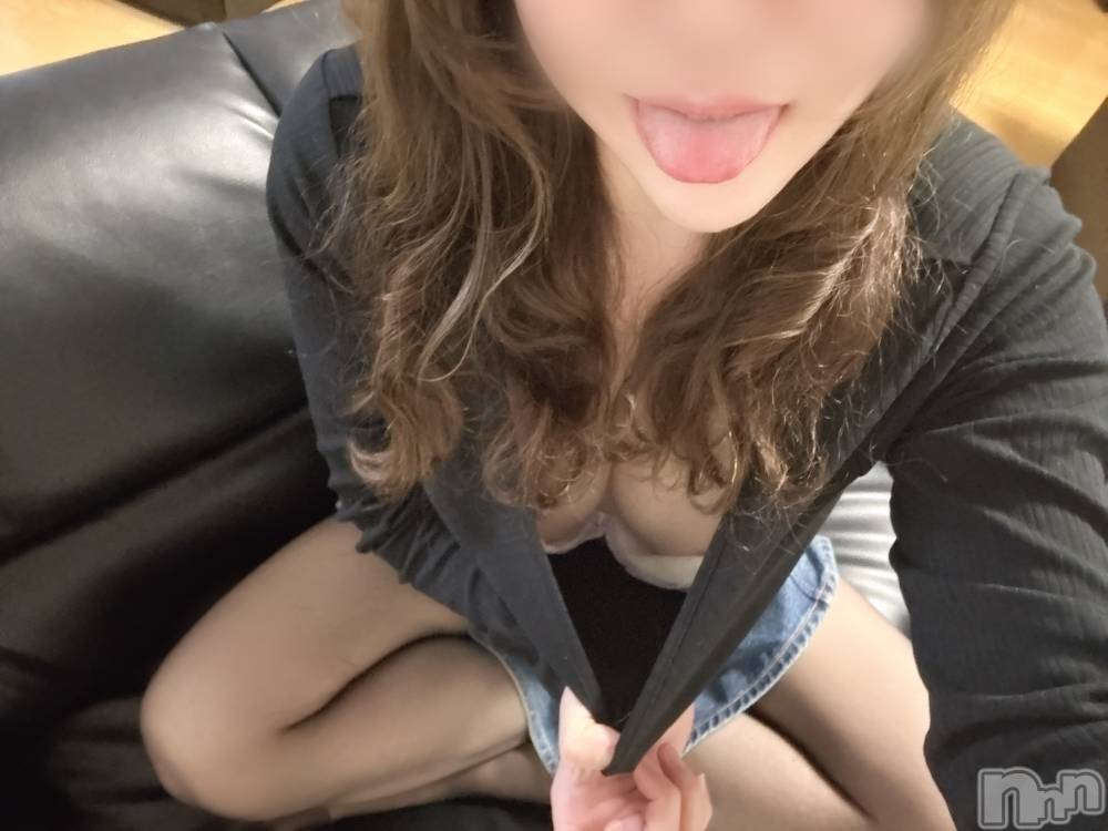 長岡人妻デリヘル長岡人妻市(ナガオカヒトヅマイチ) めい★プルプルの唇&ロリ顔(31)の12月27日写メブログ「ここあったかいよ❤️」