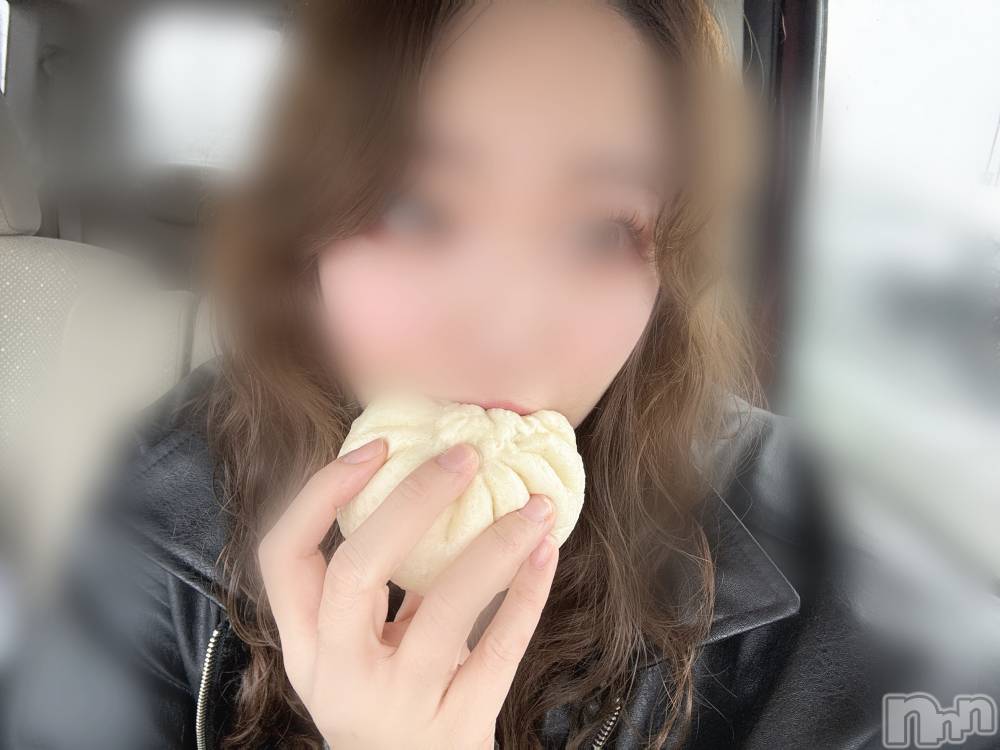 長岡人妻デリヘル長岡人妻市(ナガオカヒトヅマイチ) めい★プルプルの唇&ロリ顔(31)の1月3日写メブログ「ふわふわの幸せ」