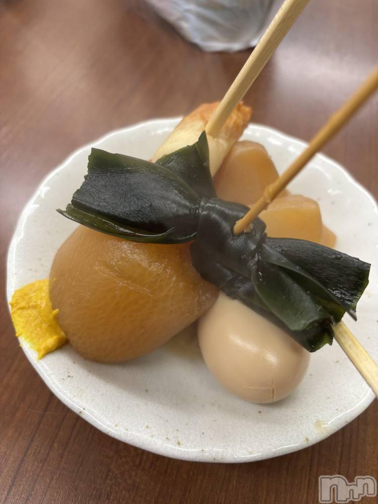 長岡人妻デリヘル長岡人妻市(ナガオカヒトヅマイチ) めい★プルプルの唇&ロリ顔(31)の1月4日写メブログ「朝ごはんどうしよっかな」