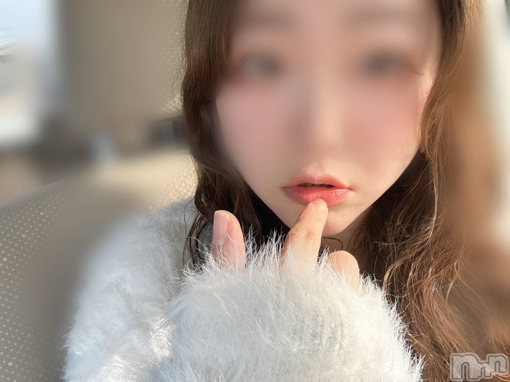 長岡人妻デリヘル長岡人妻市(ナガオカヒトヅマイチ) めい★プルプルの唇&ロリ顔(31)の1月14日写メブログ「めいです❤️」