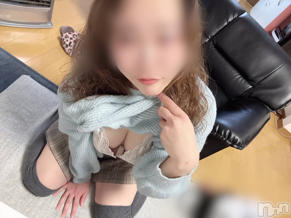 長岡人妻デリヘル長岡人妻市(ナガオカヒトヅマイチ) めい★プルプルの唇&ロリ顔(31)の1月24日写メブログ「すぐ会えるので❤️」
