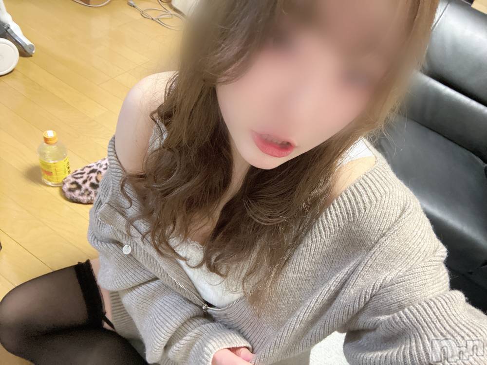 長岡人妻デリヘル長岡人妻市(ナガオカヒトヅマイチ) めい★プルプルの唇&ロリ顔(31)の2月8日写メブログ「お電話ください❤️」