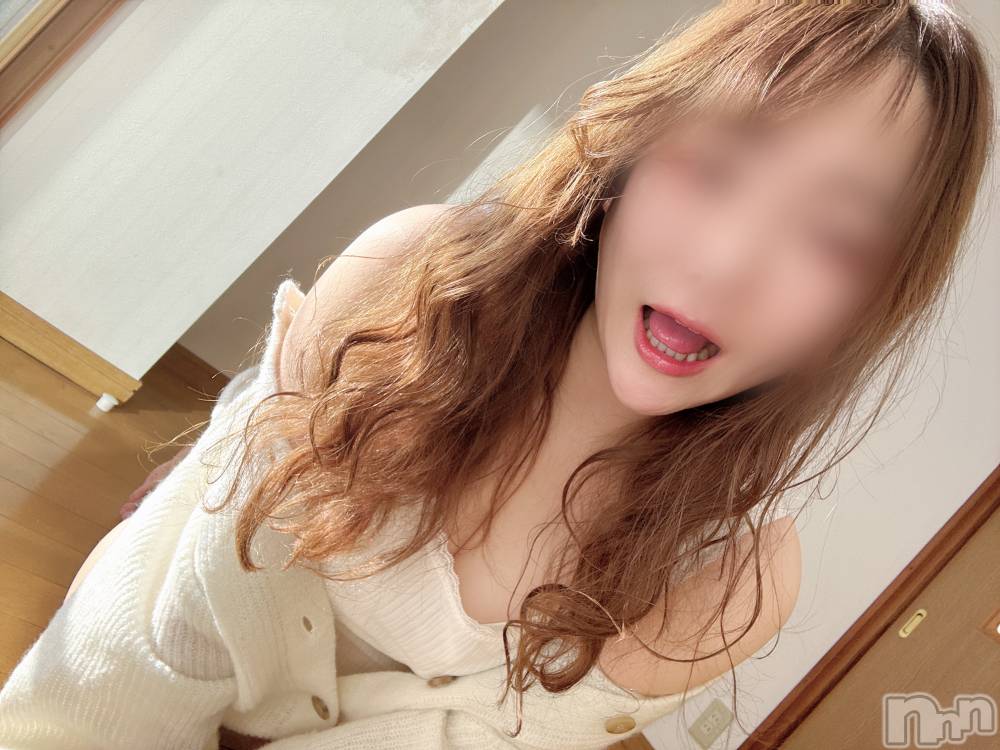 長岡人妻デリヘル長岡人妻市(ナガオカヒトヅマイチ) めい★プルプルの唇&ロリ顔(31)の3月29日写メブログ「エロ準備ばんたん」