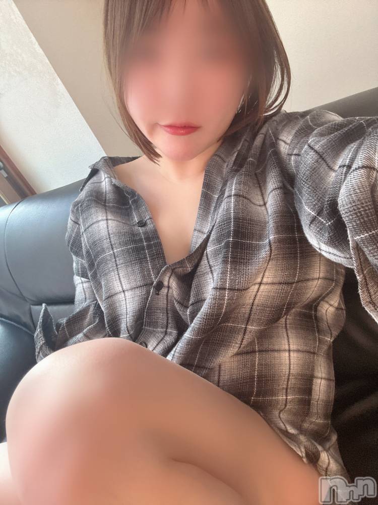 長岡人妻デリヘル長岡人妻市(ナガオカヒトヅマイチ) めい★プルプルの唇&ロリ顔(31)の4月23日写メブログ「げんきげんき❤️」
