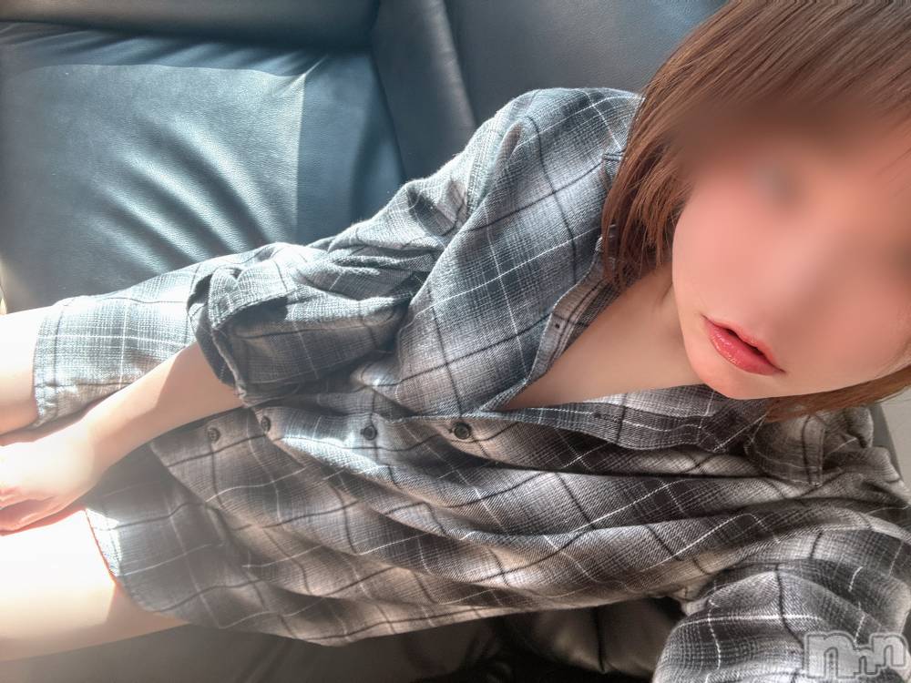 長岡人妻デリヘル長岡人妻市(ナガオカヒトヅマイチ) めい★プルプルの唇&ロリ顔(31)の4月29日写メブログ「4月29日 06時17分のブログ」