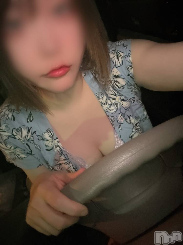 長岡人妻デリヘル長岡人妻市(ナガオカヒトヅマイチ) めい★プルプルの唇&ロリ顔(31)の5月19日写メブログ「出勤しました🙋‍♀️❤️」