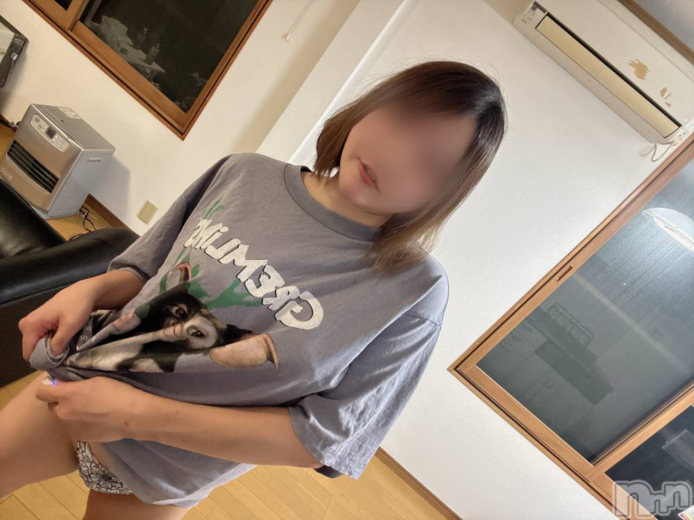 長岡人妻デリヘル長岡人妻市(ナガオカヒトヅマイチ) めい★プルプルの唇&ロリ顔(31)の6月1日写メブログ「変身まえ🐹」