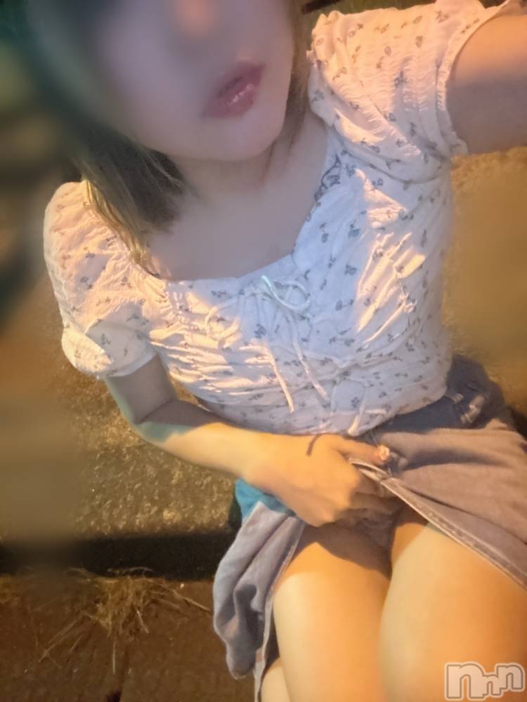 長岡人妻デリヘル長岡人妻市(ナガオカヒトヅマイチ) めい★プルプルの唇&ロリ顔(31)の6月18日写メブログ「見えてなくない…😳？」