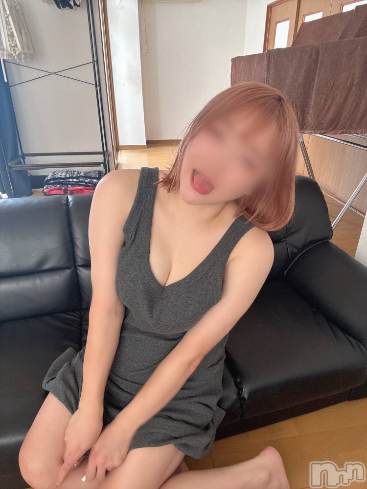 長岡人妻デリヘル長岡人妻市(ナガオカヒトヅマイチ) めい★プルプルの唇&ロリ顔(31)の7月10日写メブログ「3種のキューリ🥒」