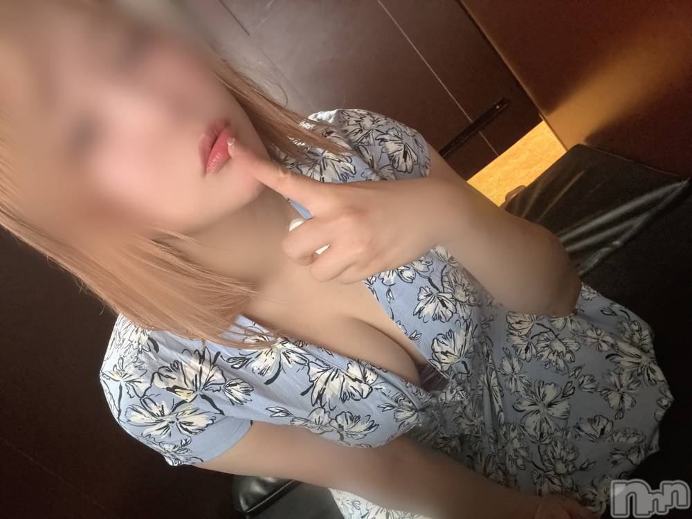 長岡人妻デリヘル長岡人妻市(ナガオカヒトヅマイチ) めい★プルプルの唇&ロリ顔(31)の8月5日写メブログ「夜もめいです❤️」