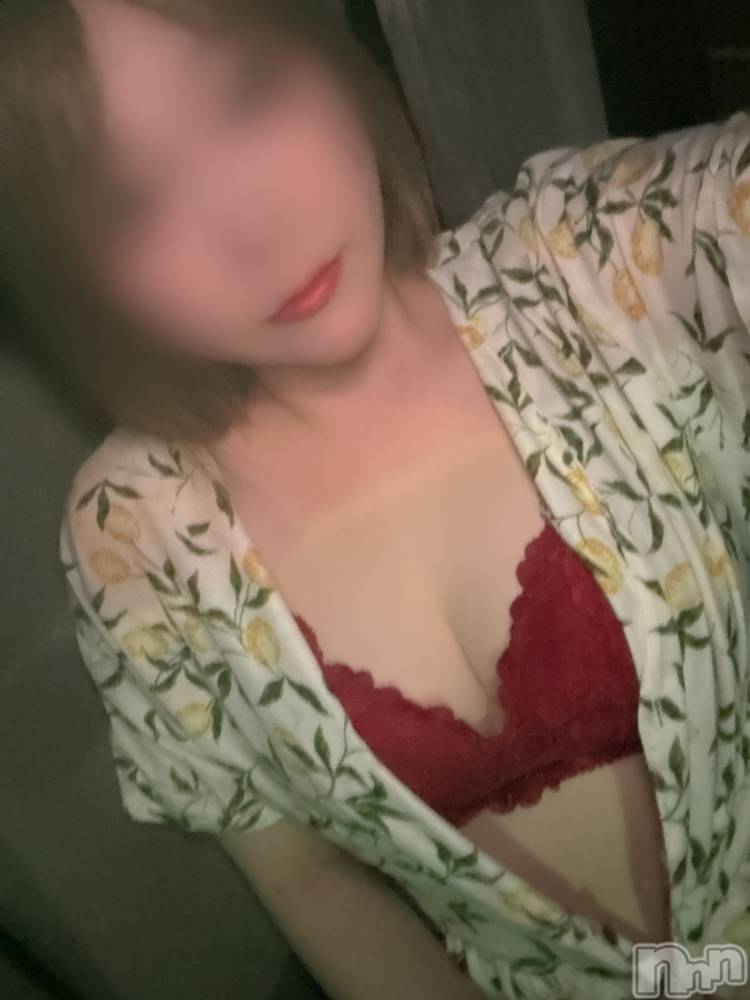 長岡人妻デリヘル長岡人妻市(ナガオカヒトヅマイチ) めい★プルプルの唇&ロリ顔(31)の8月14日写メブログ「呼んでくれたらすぐ行くよ」