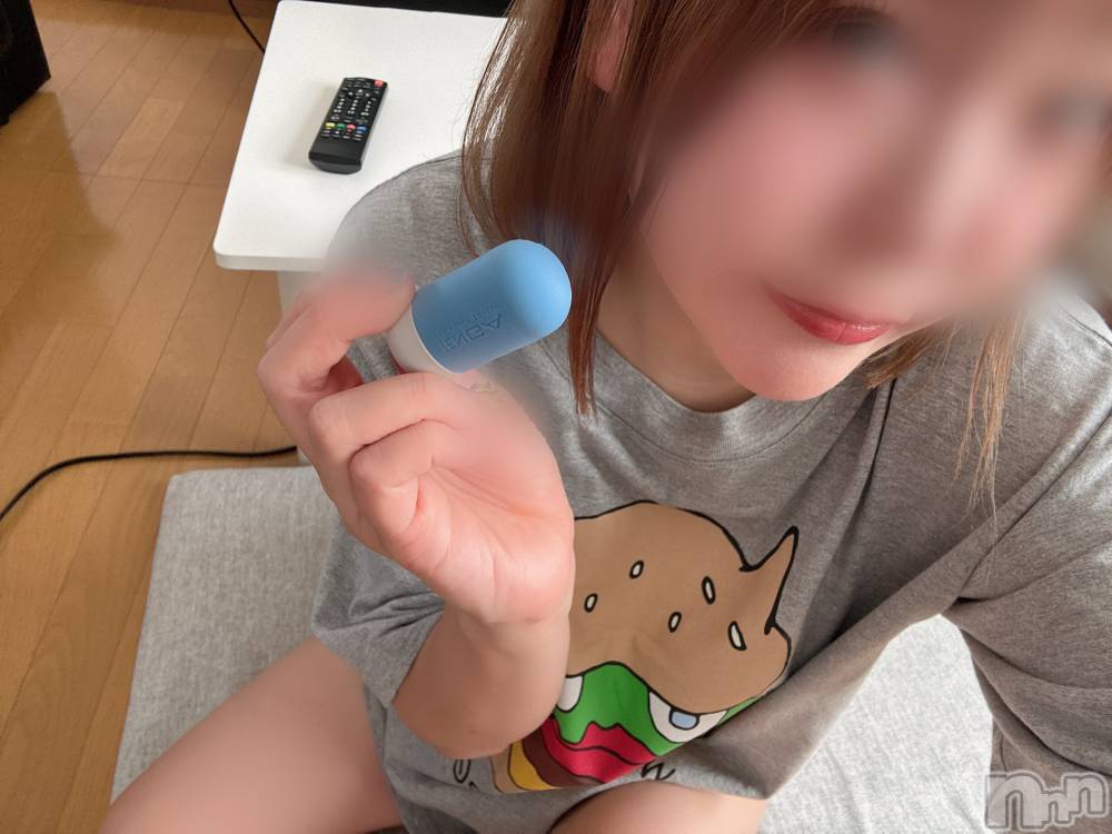 長岡人妻デリヘル長岡人妻市(ナガオカヒトヅマイチ) めい★プルプルの唇&ロリ顔(31)の9月4日写メブログ「ちっちゃくてもハイパワー」