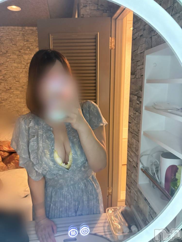 長岡デリヘル長岡人妻市(ナガオカヒトヅマイチ) めい★プルプルの唇&ロリ顔(31)の9月20日写メブログ「二度寝だいすき」