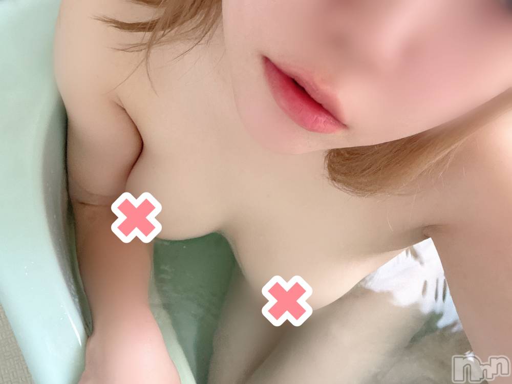 長岡デリヘル長岡人妻市(ナガオカヒトヅマイチ) めい★プルプルの唇&ロリ顔(31)の10月13日写メブログ「出勤しました🙆‍♀️」