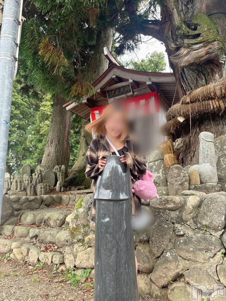 長岡デリヘル長岡人妻市(ナガオカヒトヅマイチ) めい★プルプルの唇&ロリ顔(31)の10月19日写メブログ「おやすみもち」