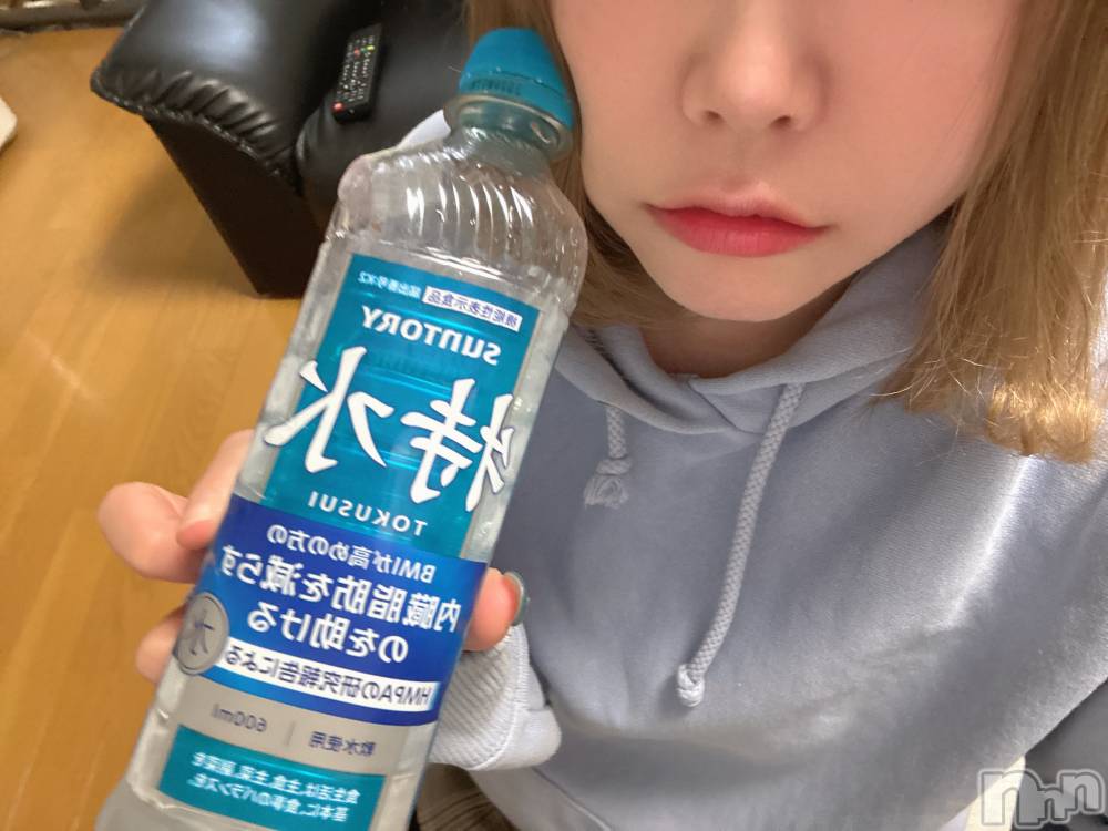 長岡デリヘル長岡人妻市(ナガオカヒトヅマイチ) めい★プルプルの唇&ロリ顔(31)の10月21日写メブログ「特水」