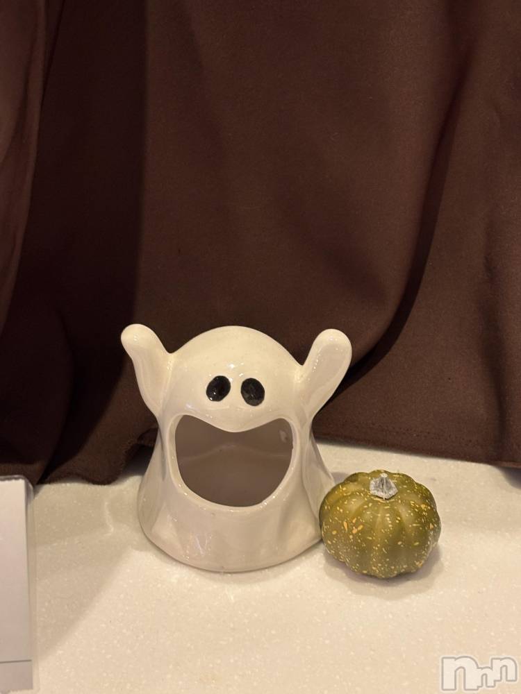 長岡デリヘル長岡人妻市(ナガオカヒトヅマイチ) めい★プルプルの唇&ロリ顔(31)の10月24日写メブログ「おばけ～」