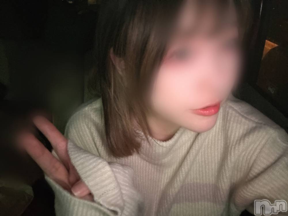 長岡デリヘル長岡人妻市(ナガオカヒトヅマイチ) めい★プルプルの唇&ロリ顔(31)の11月26日写メブログ「出勤しました🙋‍♀️❤️」