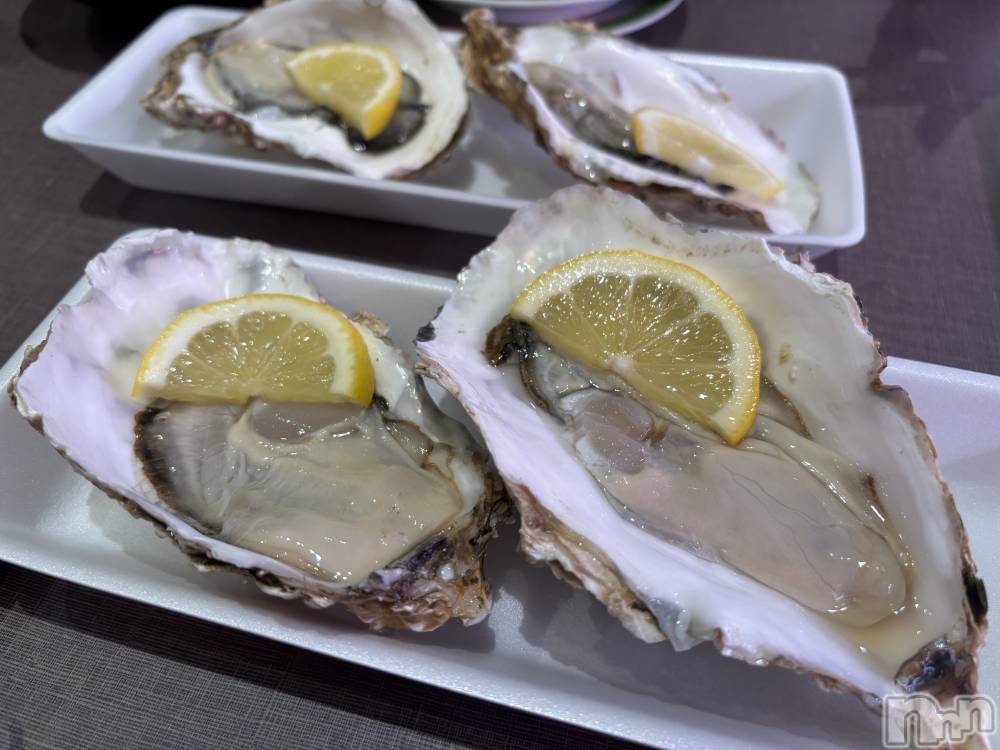 長岡デリヘル長岡人妻市(ナガオカヒトヅマイチ) めい★プルプルの唇&ロリ顔(31)の12月11日写メブログ「ナマ派」