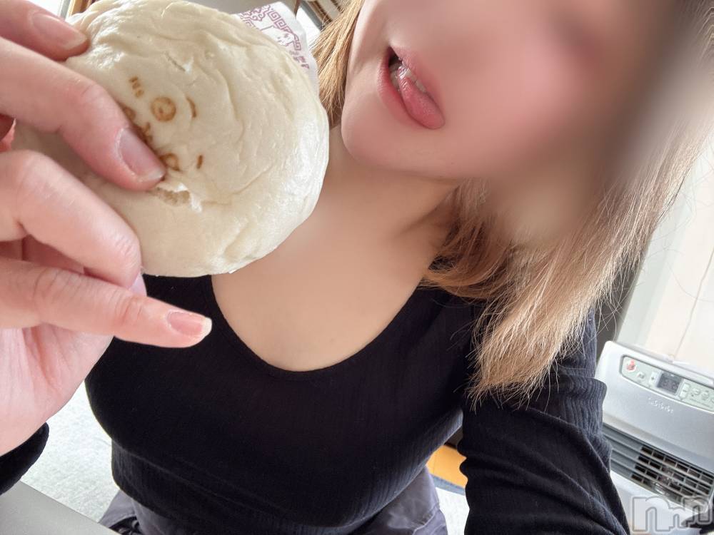 長岡デリヘル長岡人妻市(ナガオカヒトヅマイチ) めい★プルプルの唇&ロリ顔(31)の12月12日写メブログ「ゴマ」