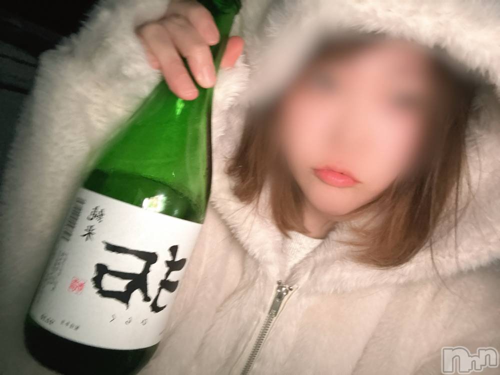 長岡デリヘル長岡人妻市(ナガオカヒトヅマイチ) めい★プルプルの唇&ロリ顔(31)の1月3日写メブログ「めい始め11時より」