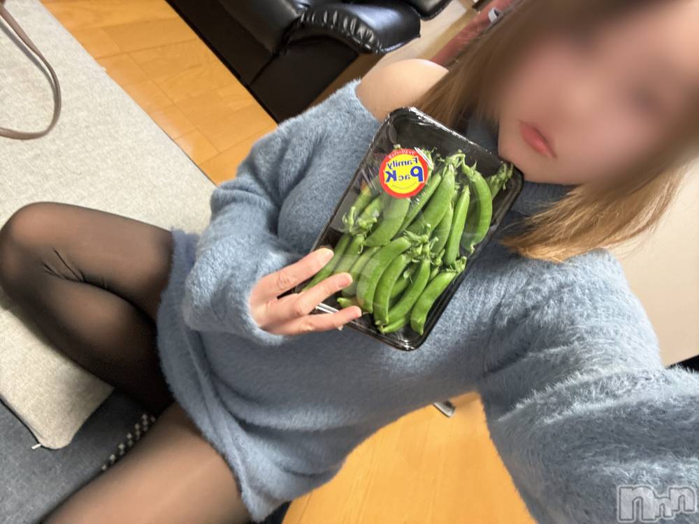 長岡デリヘル長岡人妻市(ナガオカヒトヅマイチ) めい★プルプルの唇&ロリ顔(31)の2月1日写メブログ「スナップ」